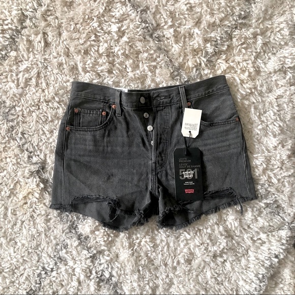 Levi’s 501 Original Women’s Shorts size 28 “Eat Your Words” - Picture 2 of 5